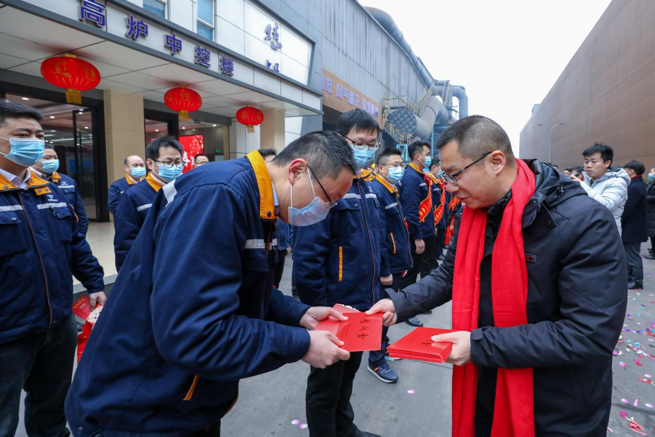 集團(tuán)公司開展新春慰問活動(dòng)暨迎新春座談會(huì)(圖4) 集團(tuán)公司開展新春慰問活動(dòng)暨迎新春座談會(huì)(圖4)