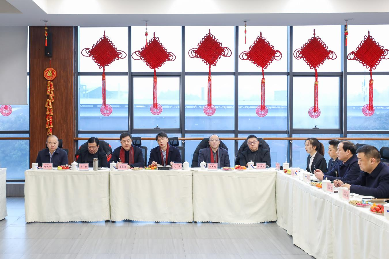 集團(tuán)公司開展新春慰問活動(dòng)暨迎新春座談會(huì)(圖6)