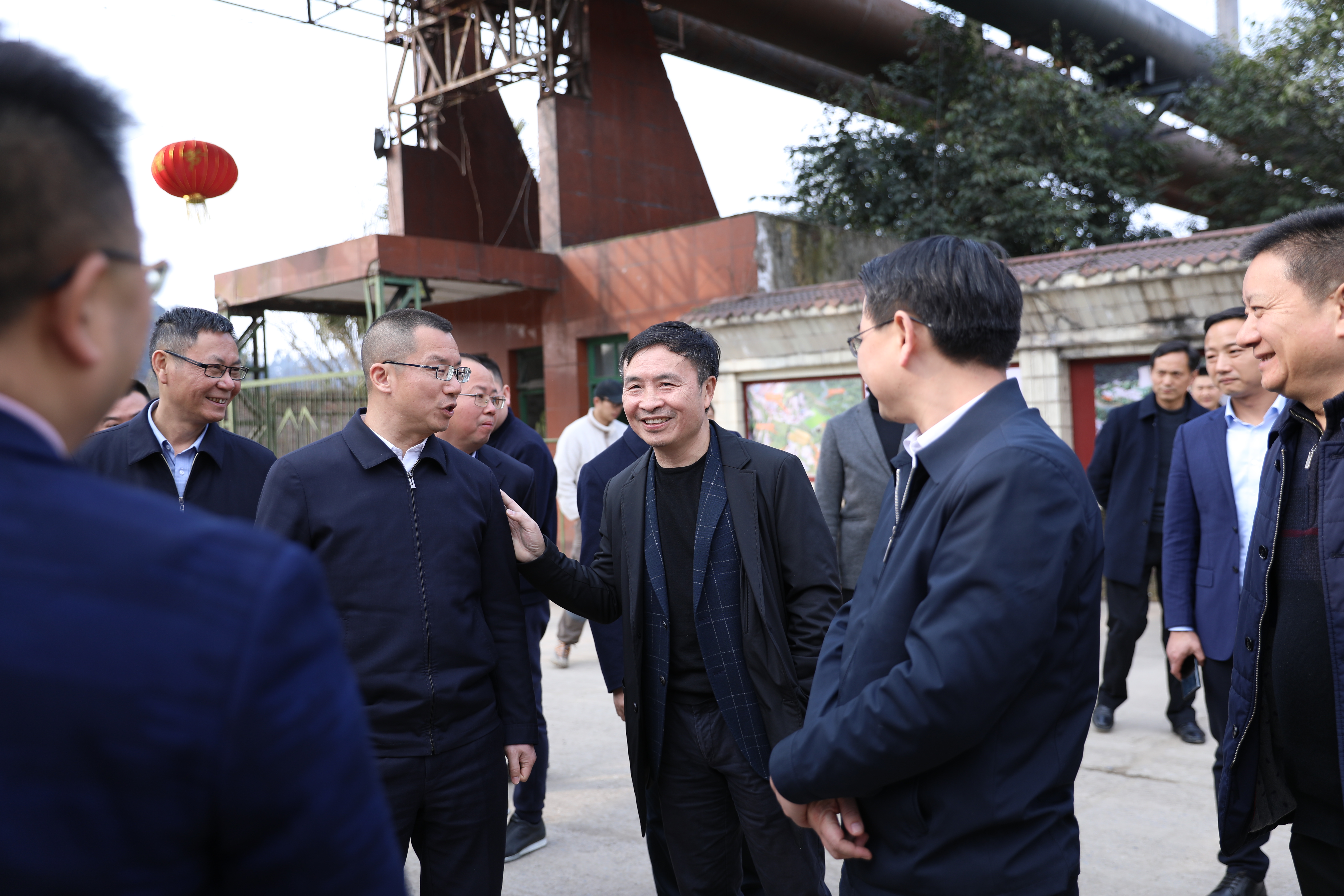 威遠(yuǎn)縣·川威集團(tuán)召開產(chǎn)業(yè)發(fā)展專題工作會(圖2)