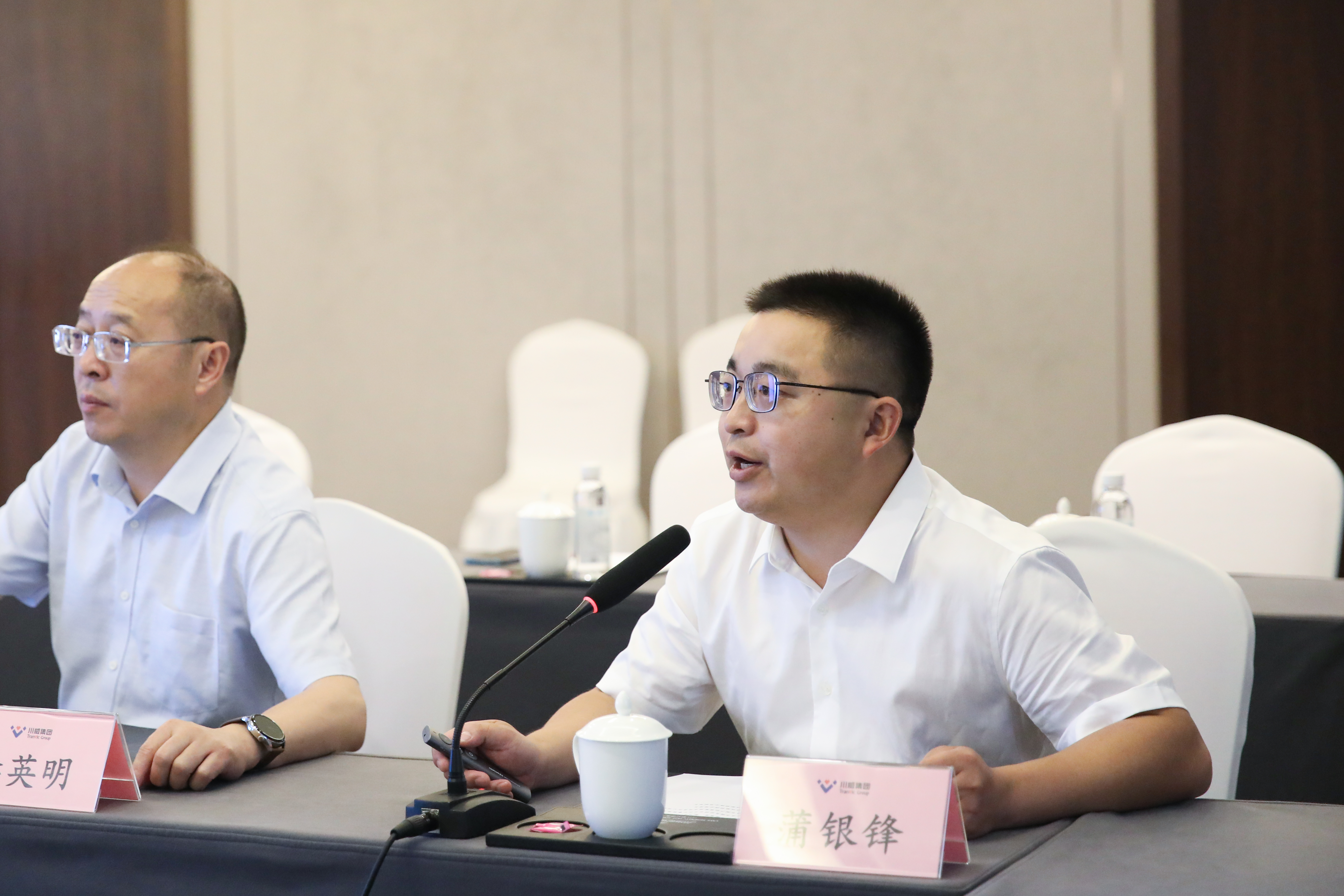 西昌市黨政代表團(tuán)一行來訪川威連界基地考察調(diào)研(圖6) 西昌市黨政代表團(tuán)一行來訪川威連界基地考察調(diào)研(圖6)