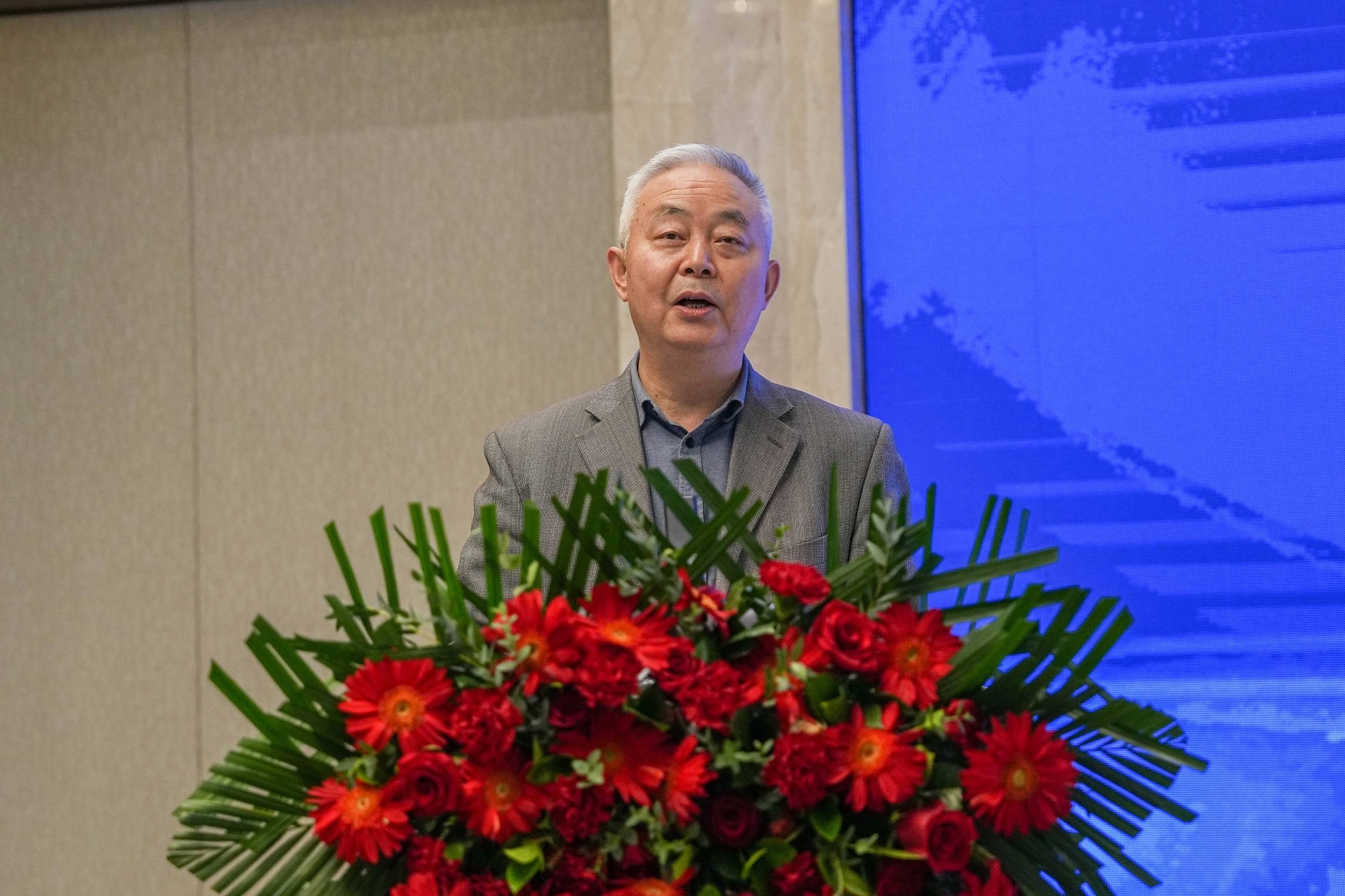 第八屆陜晉川甘鋼企高峰論壇理事長(zhǎng)會(huì)議在西昌順利召開(kāi)(圖9)