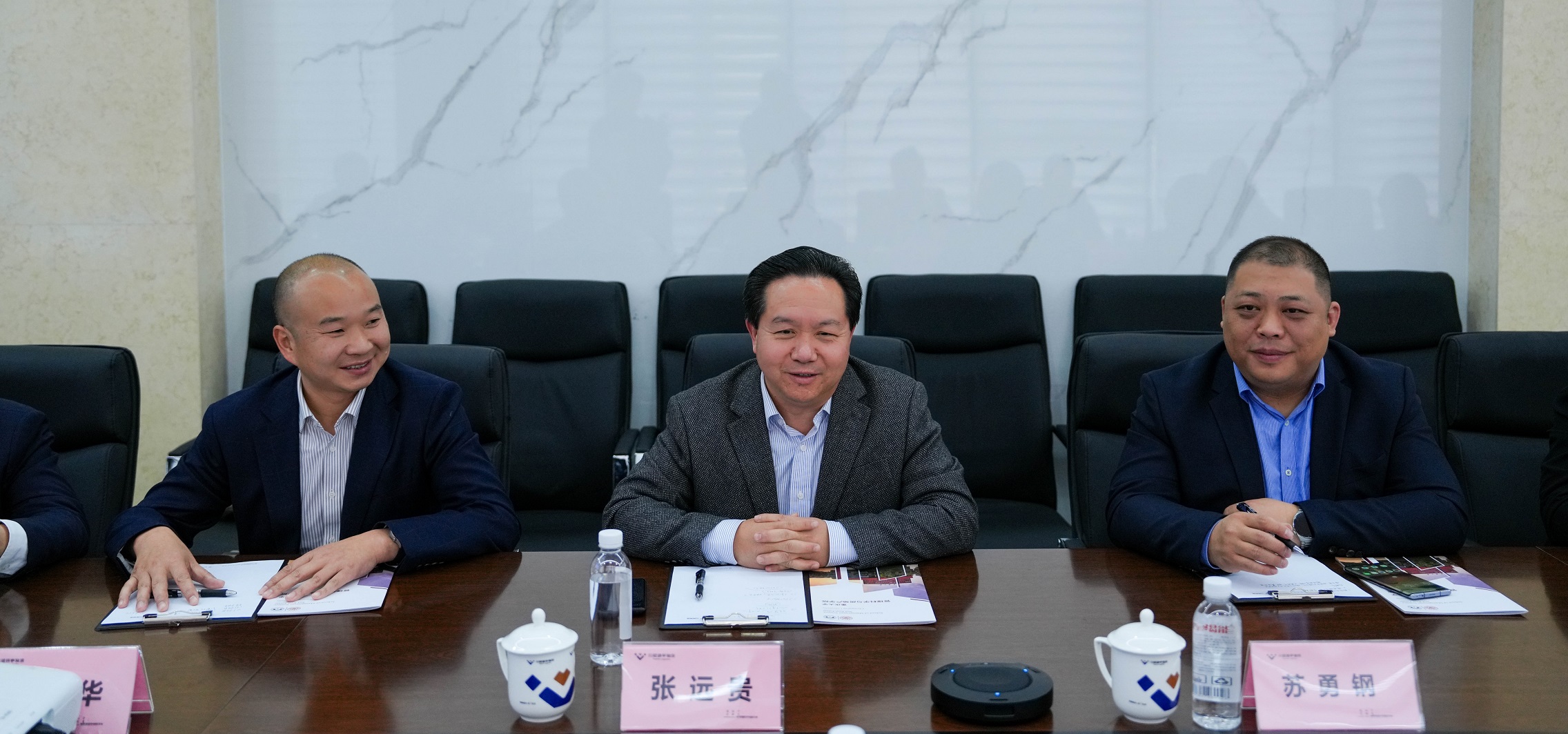重慶大學管理科學與房地產(chǎn)學院與四川通宇物流有限公司簽訂戰(zhàn)略合作協(xié)議(圖4)