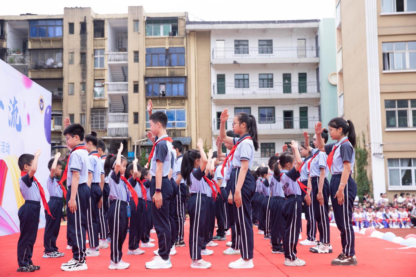 陽光景崗 永爭(zhēng)一流 威遠(yuǎn)縣博駿雙語學(xué)校開展慶“六一”暨第三屆藝術(shù)節(jié)系列活動(dòng)(圖5) 陽光景崗 永爭(zhēng)一流 威遠(yuǎn)縣博駿雙語學(xué)校開展慶“六一”暨第三屆藝術(shù)節(jié)系列活動(dòng)(圖5)