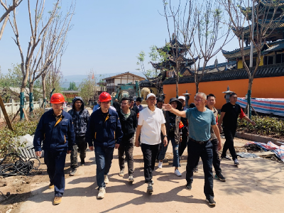 西昌市市長馬廷貴一行調(diào)研大石板社區(qū)民宿改造提升項(xiàng)目